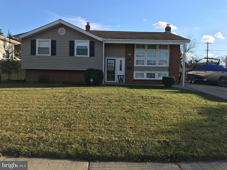 1st image of 123 Meadowood Dr