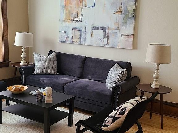 2nd image of 127 W Grant St #1xmg1nk32