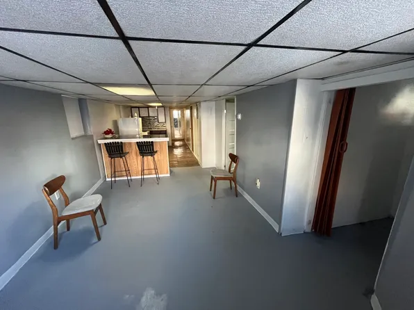 1427 W Belmont Ave, Chicago, IL 60657