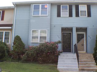 272 Green Ln, Newark, DE 19711