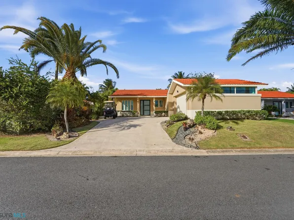 209 Camino De Los Ausubus, Dorado, PR 00646