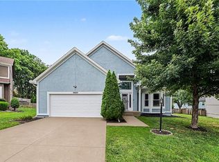 15231 Hemlock St, Overland Park, KS 66223