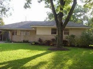 10923 Oasis Dr, Houston, TX 77096