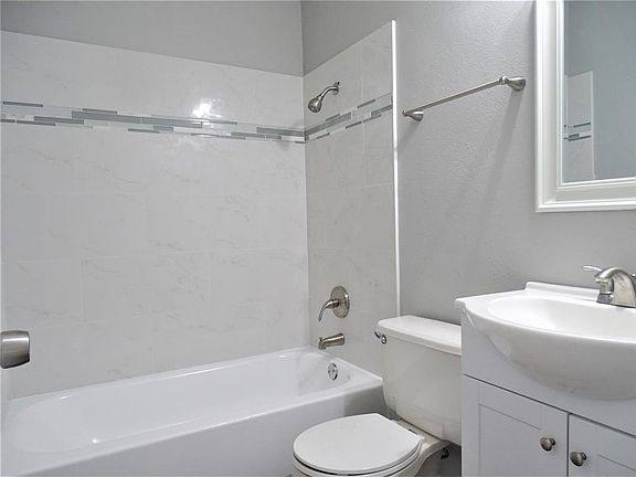 4th image of 11923 Garden Terrace Dr #11925