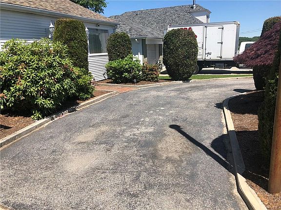 3rd image of 41 Woodland Ave