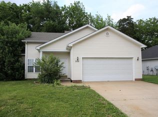 325 Lost River Ln, Bowling Green, KY 42104