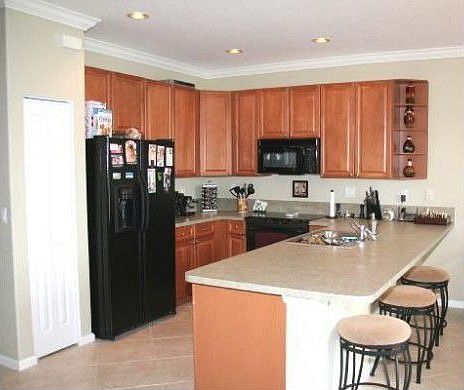 3rd image of 4341 Lake Lucerne Cir