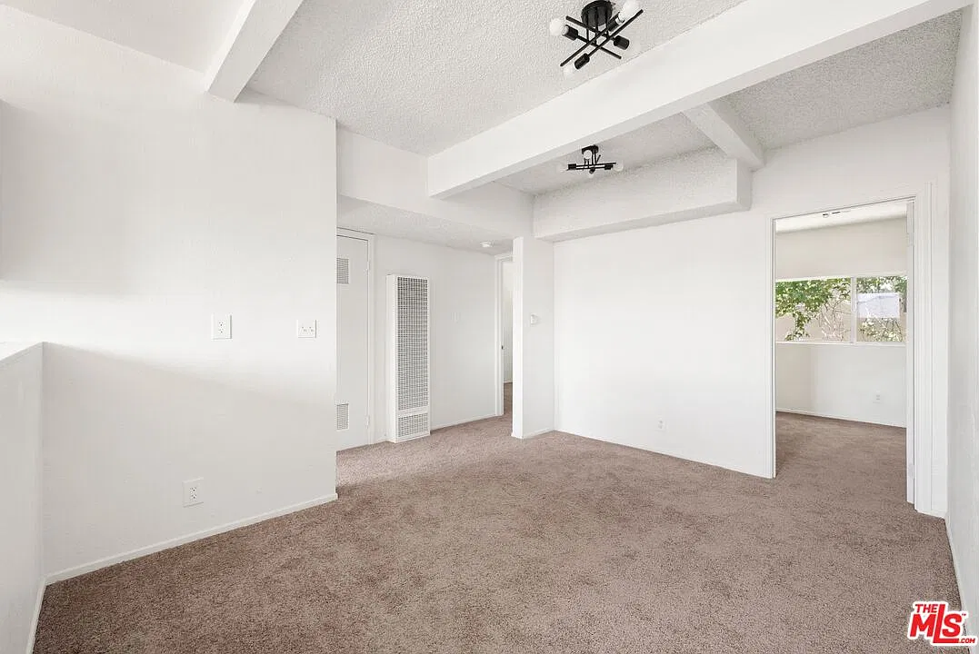 3 bed, 1.0 bath, 830 sqft, $2,650 — Photo 3