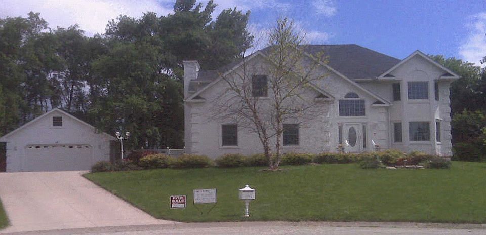 4 bedroom home on 1/2 acre