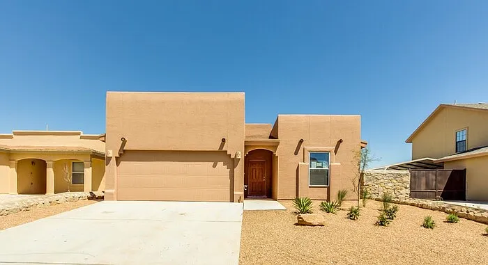 3256 Bell Point Dr — Photo 1
