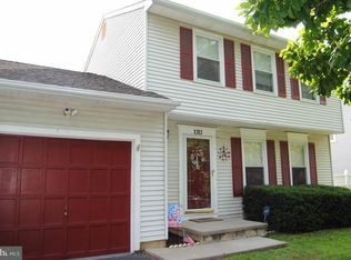 1313 Amwell St, Bensalem, PA 19020