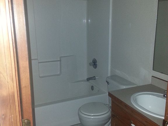 2nd Full Bath Room