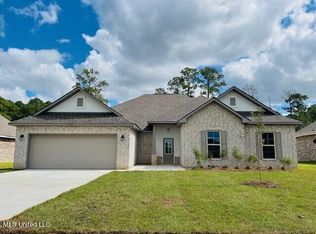 14275 Swan Ridge Cir, Gulfport, MS 39503