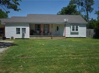 1007 W Sunset Dr, Rogers, AR 72756