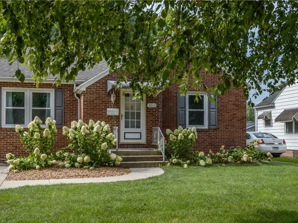 3013 Champaign Ave, Mattoon, IL 61938