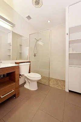 Rented by Ozymandius Realty | media 24