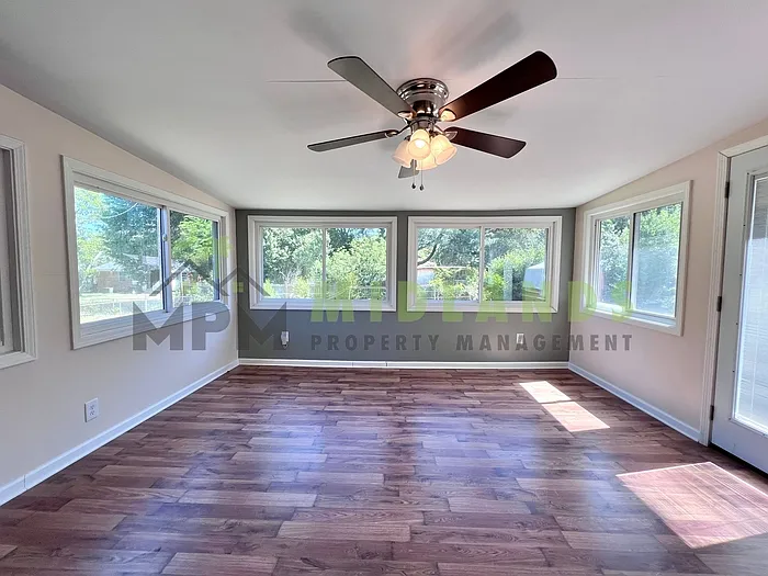 3836 Davies Dr — Photo 44