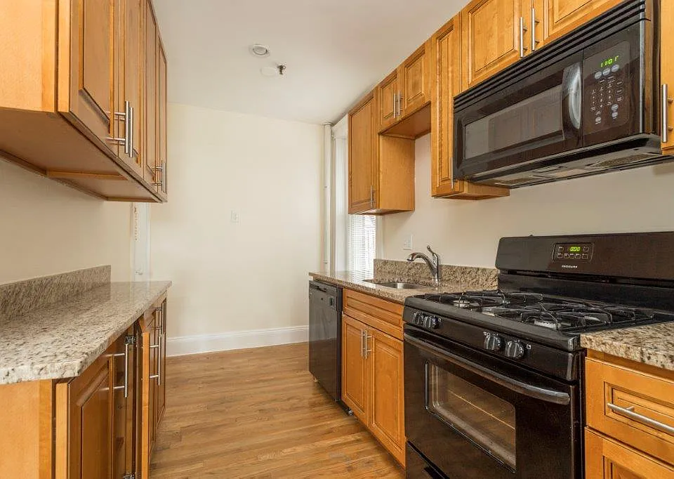 276 Chestnut Hill Ave #2