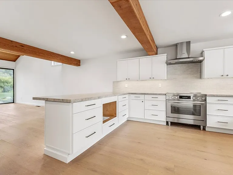 9503 Alder Ct — Photo 4