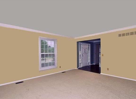 4th image of 15680 Coventry Farm Dr