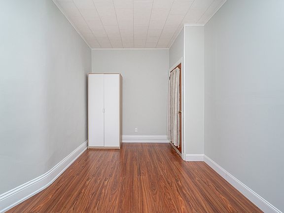 5th image of 20-44 Steinway St #1AA
