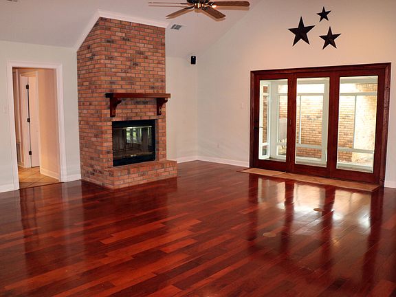 Family room access sunroom