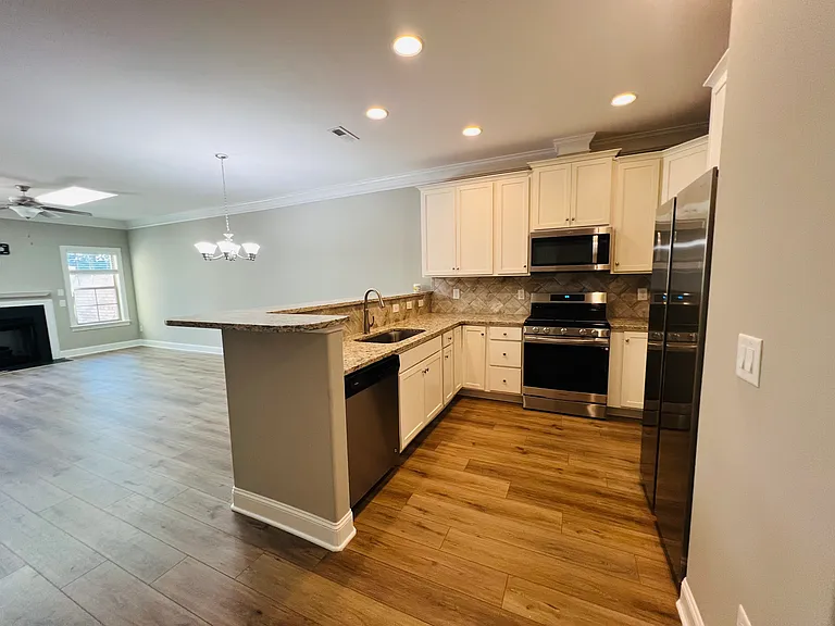1618 Cedar Hill Way — Photo 11