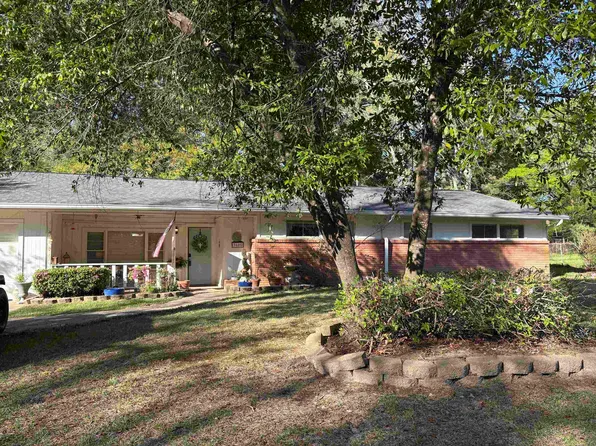 3605 Indian Springs Rd, Marshall, TX 75672
