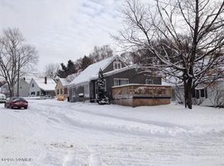 104 Conrad St NE, Grand Rapids, MI 49505