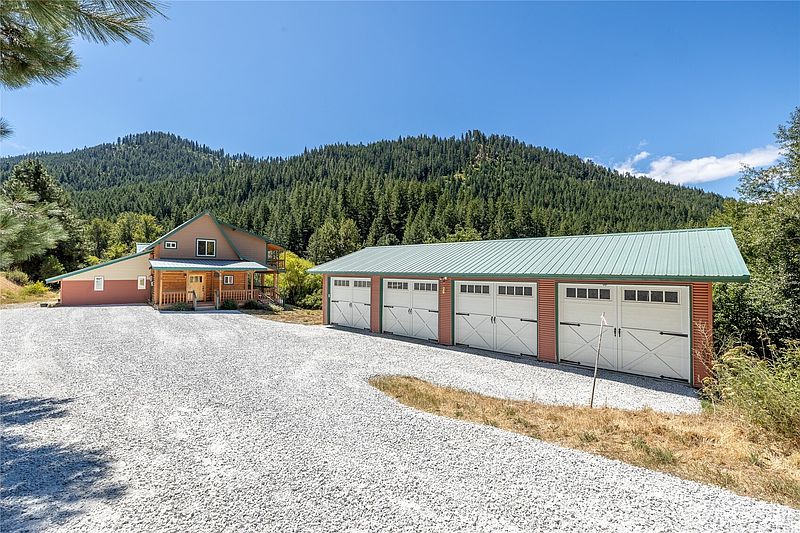 2nd image of 10365 Merry Canyon Road