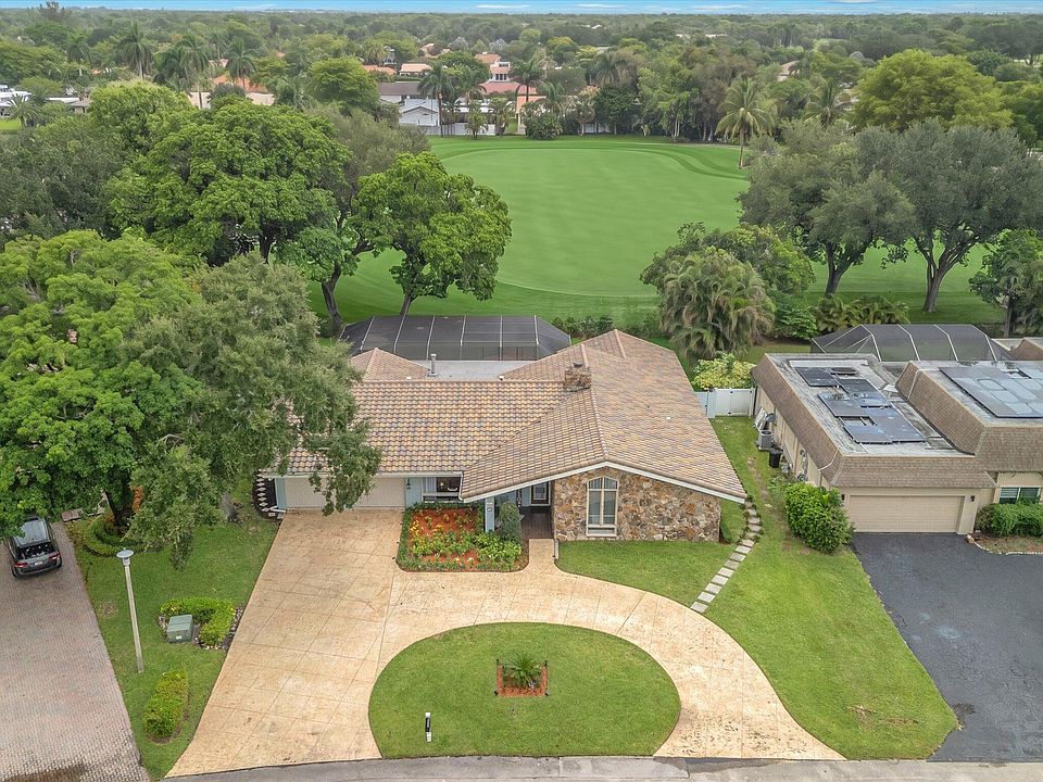 1st image of 9651 CONCH SHELL Manor