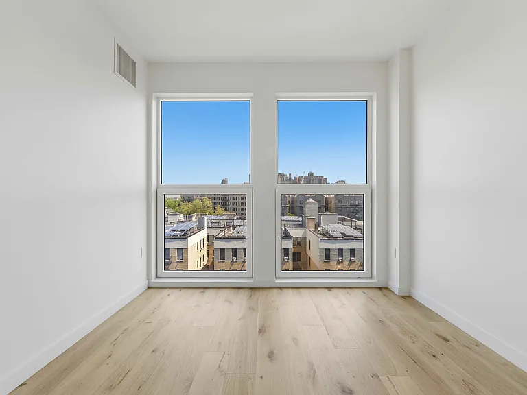 636 W 158th St #8E — Photo 10