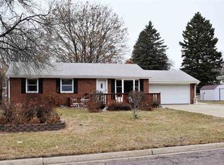 800 E Conifer St, Brandon, SD 57005