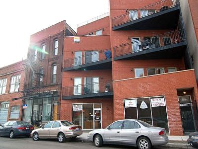 1st image of 1621 W North Ave