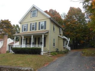 6 Nichols St, Wakefield, MA 01880