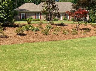 2605 Spalding Dr, Sandy Springs, GA 30350