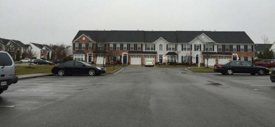 1st image of 916 Dominion Townes Ct