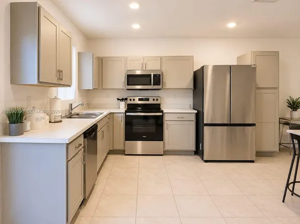 364 NW 8th Ct, Pompano Beach, FL 33060
