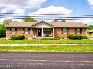3807 Hillcross Dr, Louisville, KY 40229
