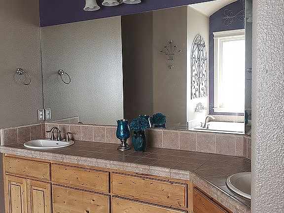 Dual sinks, knotty alder 