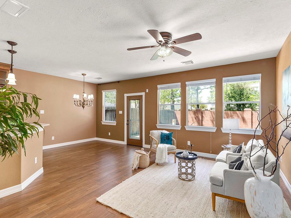 1st image of 25206 Finchgrove Ln