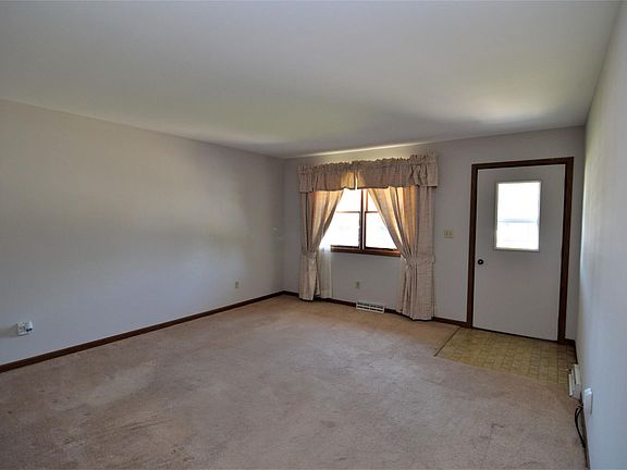 2nd image of 104 N Menominee Dr Unit E