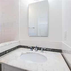 Rented by (Legacy) Elegran