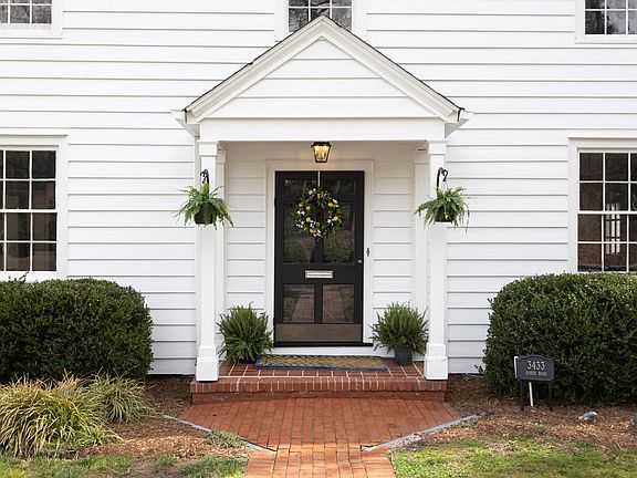 3rd image of 3433 Dover Rd