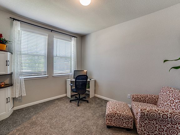 4th image of 1529 Stony Island Dr