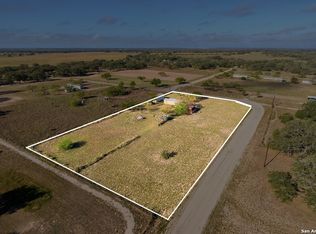 1440 Rendon Rd, Poteet, TX 78065