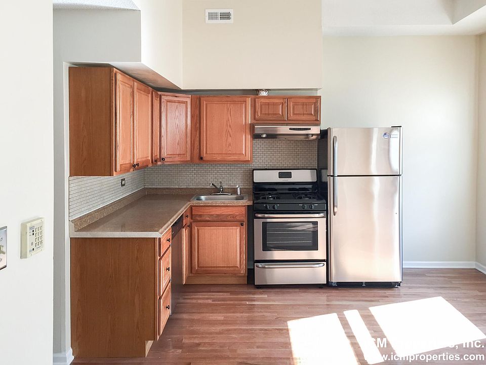 1st image of 877 W Lill Ave #E3