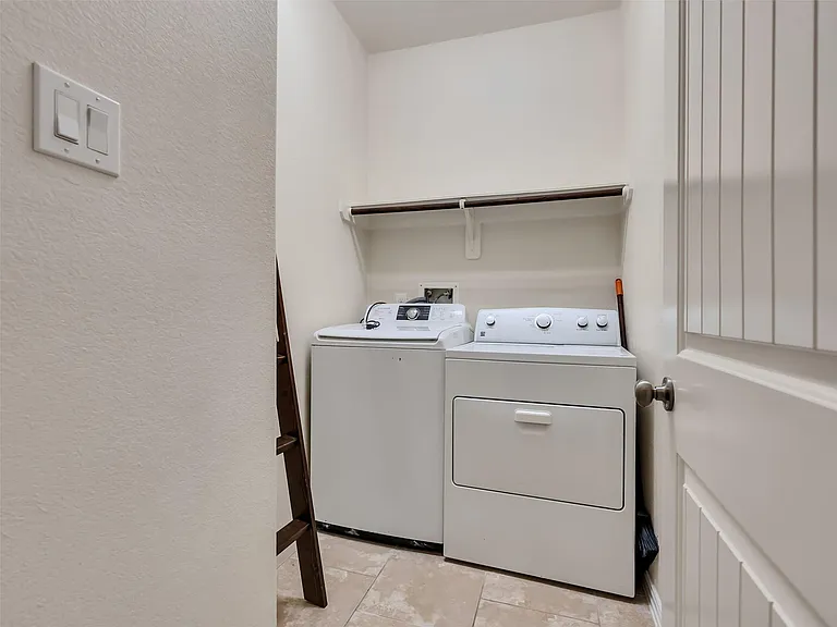 10906 Whistlers Cottage Ct — Photo 27