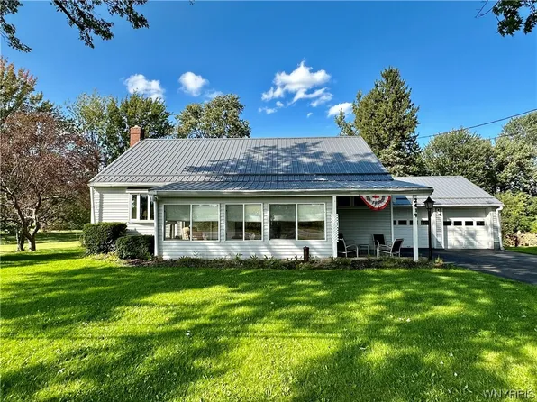 2419 Main Rd, Corfu, NY 14036