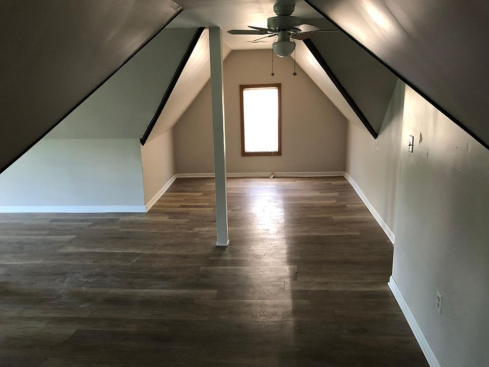 1st image of 1559 Hopkins Ave #2